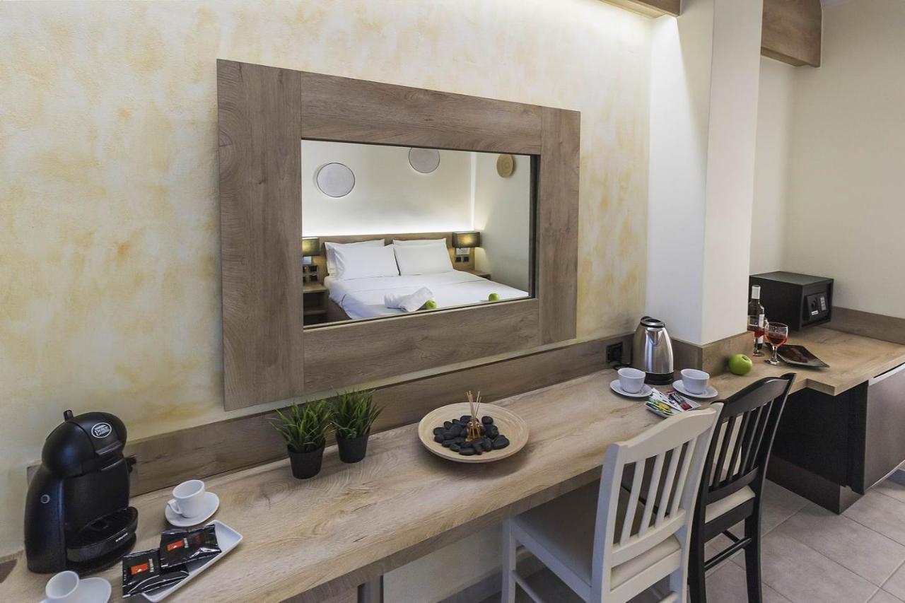 Hotel Odysseas ポリフロノ エクステリア 写真