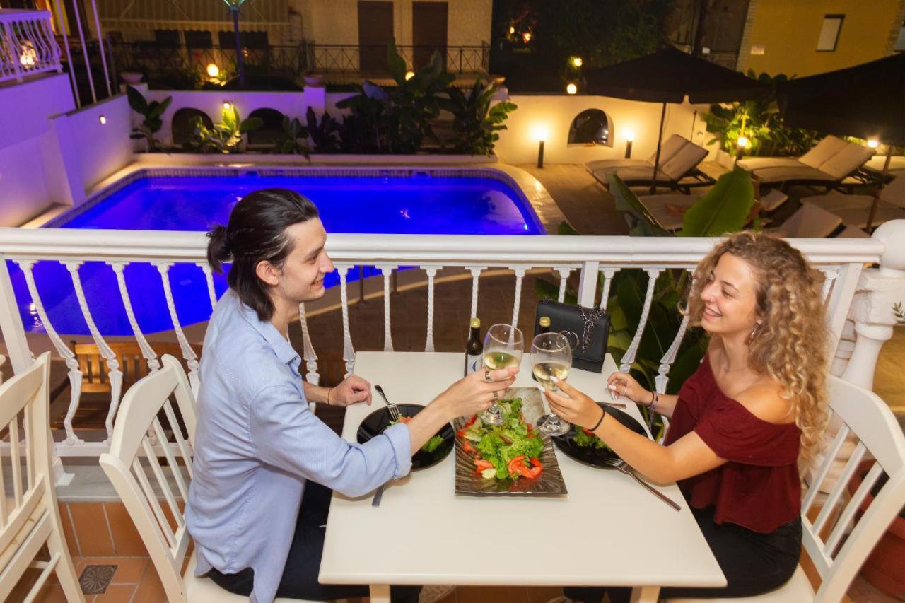 Hotel Odysseas ポリフロノ エクステリア 写真
