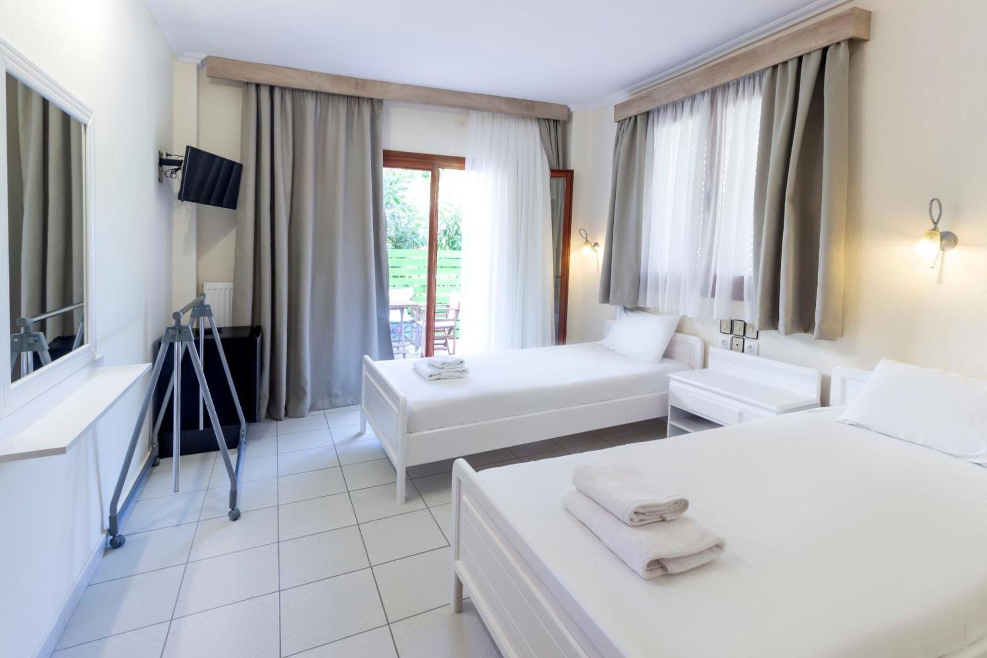 Hotel Odysseas ポリフロノ 部屋 写真