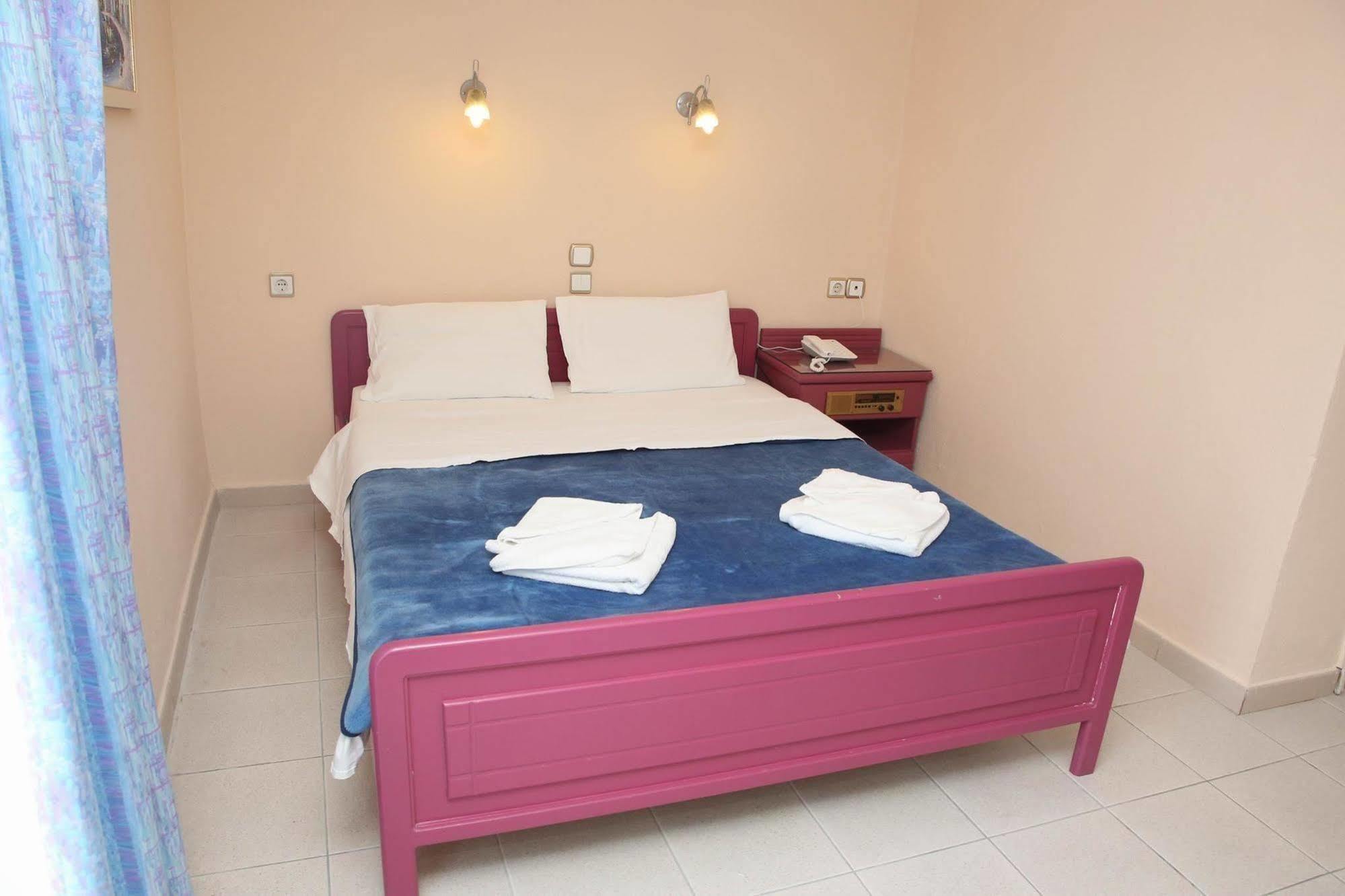 Hotel Odysseas ポリフロノ エクステリア 写真